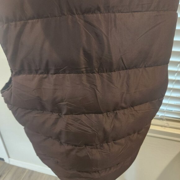 St Johns Bay NWT Brown Puffer Jacket. EXCELLENT CONDITION! Size L - Picture 7 of 12